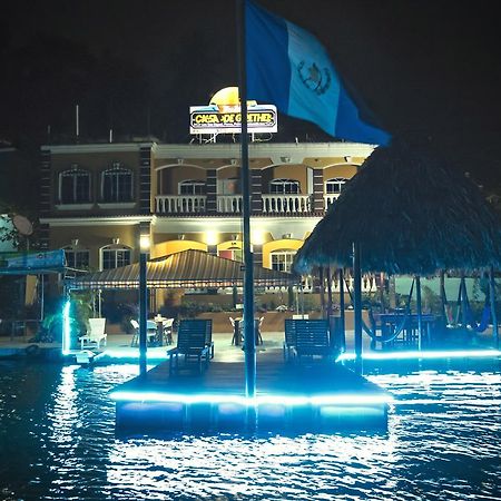 Hostal Casa De Grethel 弗洛勒斯 外观 照片