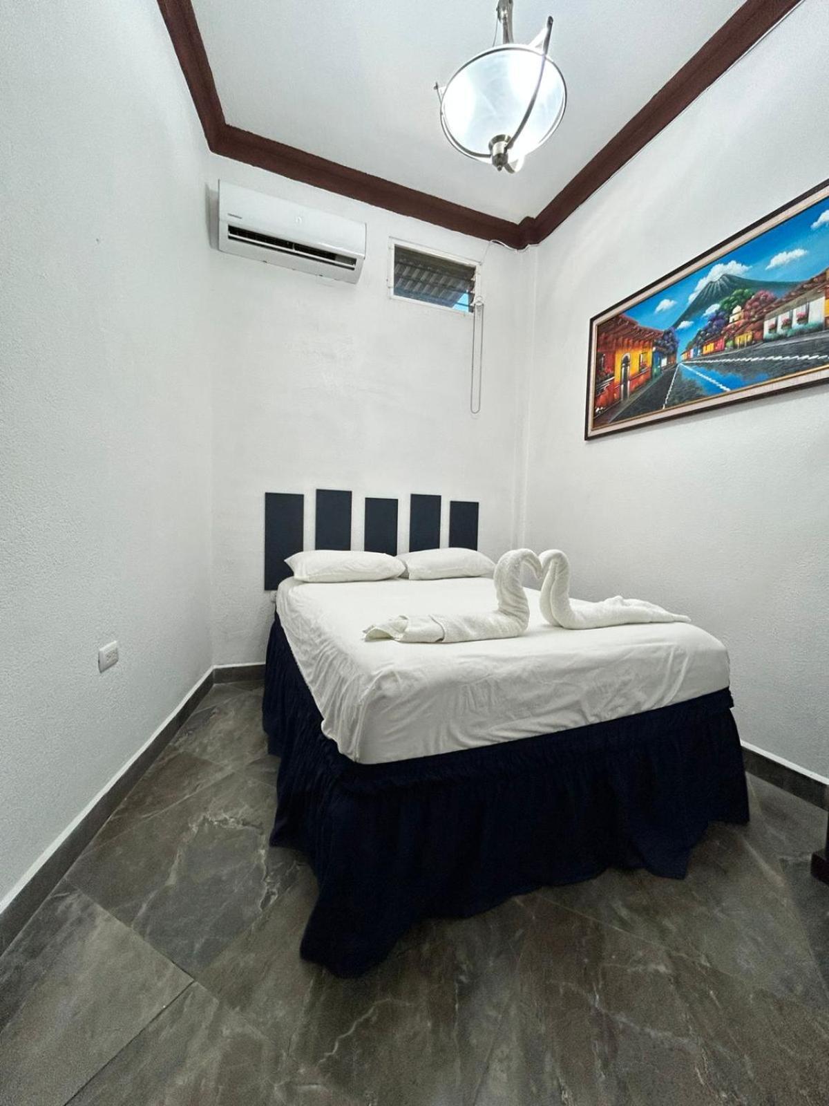 Hostal Casa De Grethel 弗洛勒斯 外观 照片