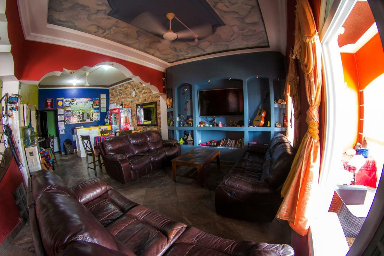 Hostal Casa De Grethel 弗洛勒斯 外观 照片