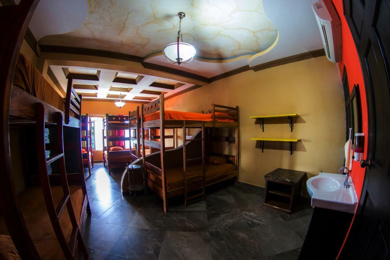 Hostal Casa De Grethel 弗洛勒斯 外观 照片