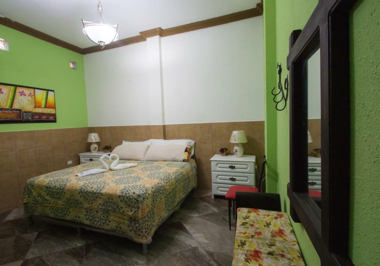 Hostal Casa De Grethel 弗洛勒斯 外观 照片