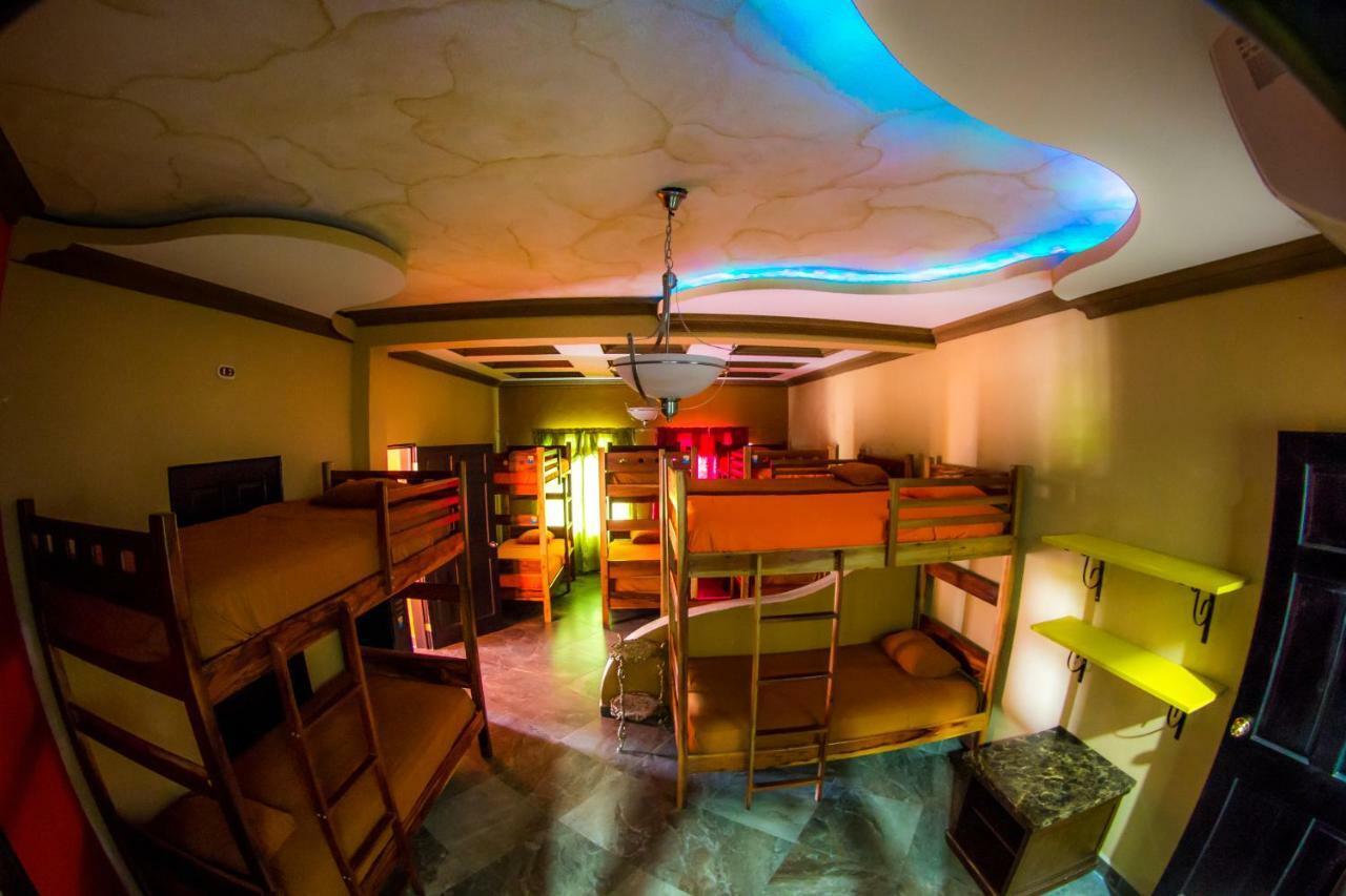Hostal Casa De Grethel 弗洛勒斯 外观 照片