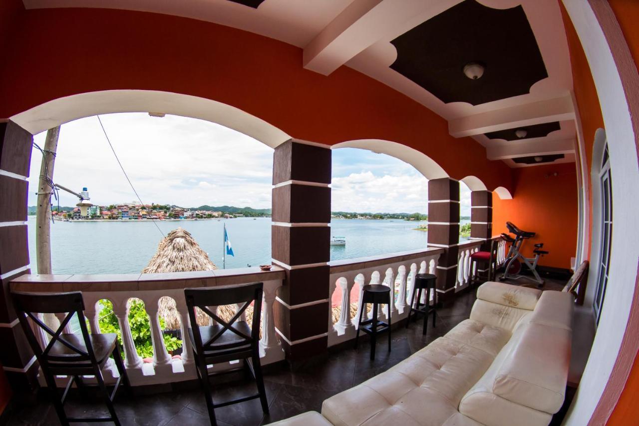 Hostal Casa De Grethel 弗洛勒斯 外观 照片